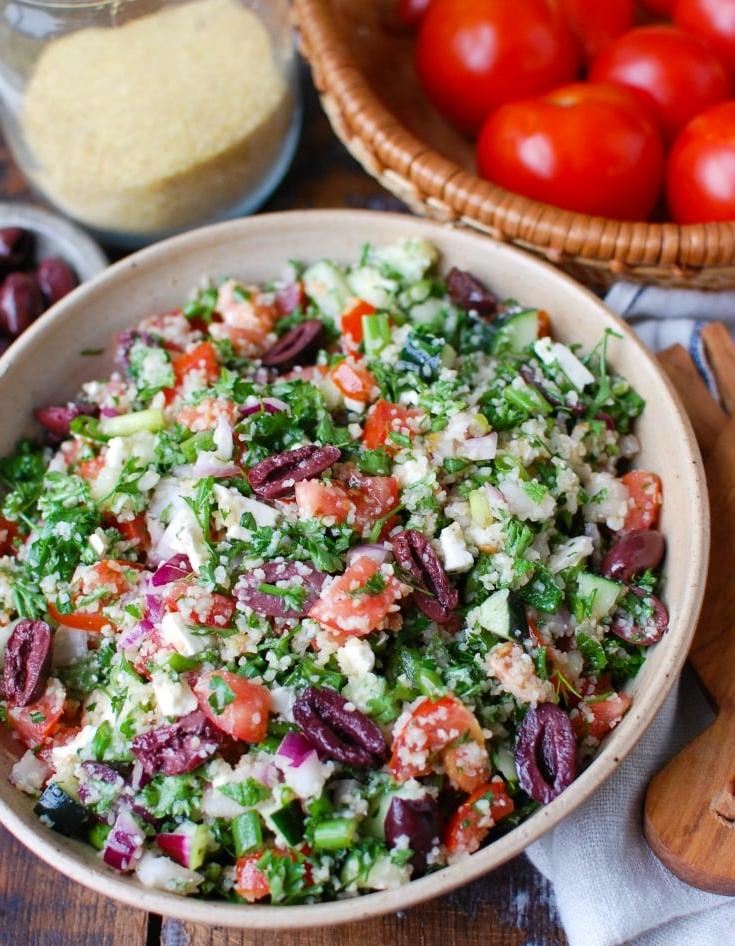 Ελληνικό Ταμπουλέ 2 Greek Tabbouleh in a bowl.