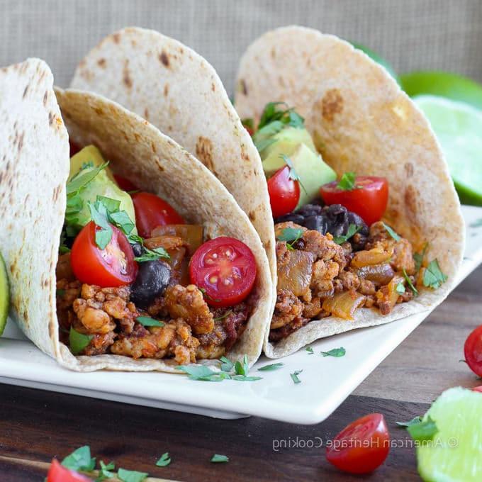 Τάκος Κοτόπουλου με Chipotle και Chorizo