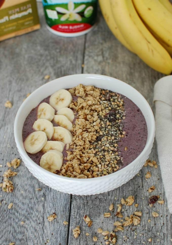 Superfood Smoothie Bowl - healthy