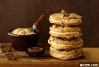 Creamy Peanut Butter Cookie Sandwiches