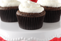 Decadent Cherry Cheesecake Cupcakes