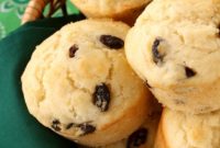 Simple Small Batch Irish Soda Bread Muffins