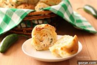 Cheesy Jalapeno Rolls