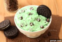 Cool Mint Chip Cheesecake Delight