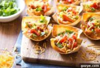 Buffalo Chicken Wonton Bites