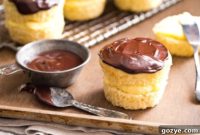 Small Batch Boston Cream Pie Cupcakes