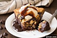 Gooey Chocolate Chip Cookie Brownie Pie
