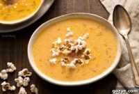 Popcorn-Topped Bacon Beer Cheese Soup