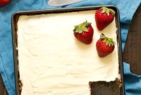 Easy Strawberry Snack Cake
