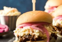 Mouthwatering Slow Cooker Shredded Beef Sliders