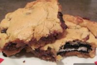 Oreo-Loaded Blondies