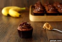 Decadent Roasted Banana Cupcakes with Creamy Peanut Butter Ganache