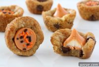 Pumpkin Spice Kissed Cookie Cups