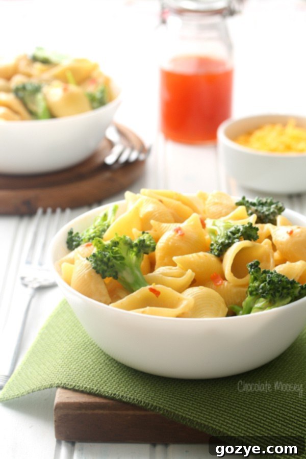 Sweet Heat Mac Shells 2 Sweet Chili Mac and Cheese Shells with broccoli
