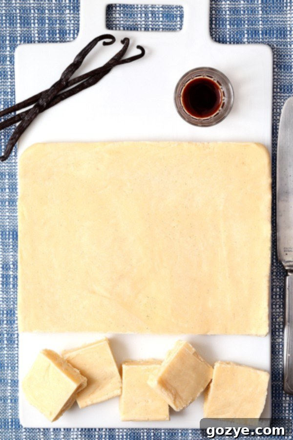 Easy vanilla fudge recipe using vanilla beans