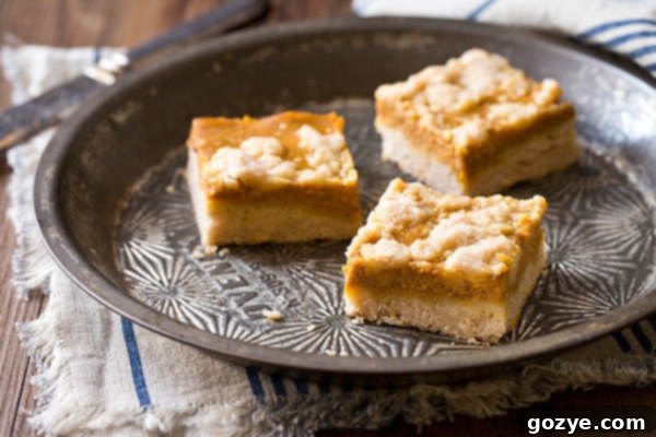 easy Pumpkin Pie Crumb Bars for Thanksgiving