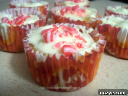 Delicious White Chocolate Peppermint Cupcakes with Cream Cheese Frosting