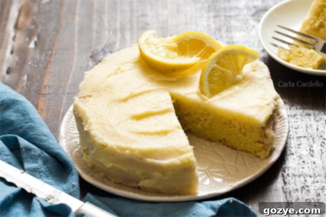 6 Inch Lemon Cake with knife