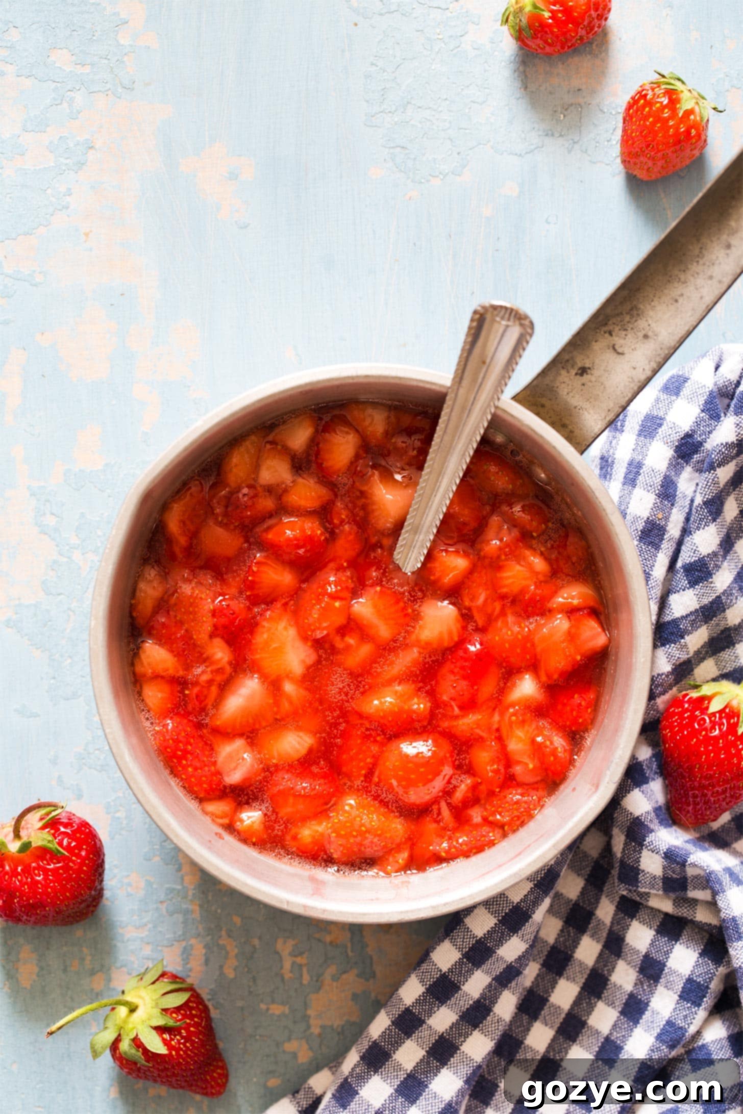 Luscious Strawberry Pie Filling 4 Pan with cooked strawberry pie filling