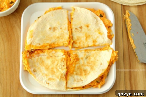 Cheesy Buffalo Chicken Dip Quesadillas 4 Buffalo Chicken Dip Quesadillas | www.chocolatemoosey.com
