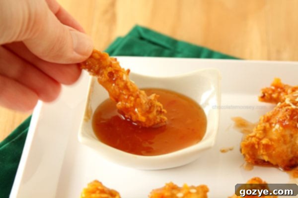 Crispy Baked General Tso's Sweet Chili Chicken Strips | www.chocolatemoosey.com