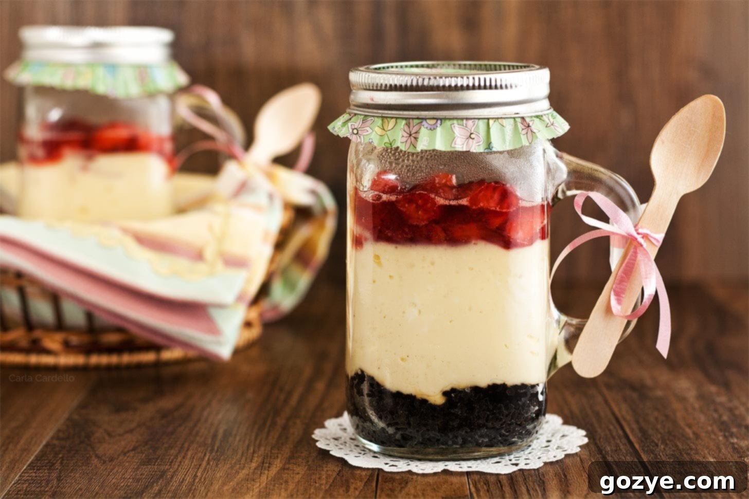 Two cheesecake jars ready to give away with spoons
