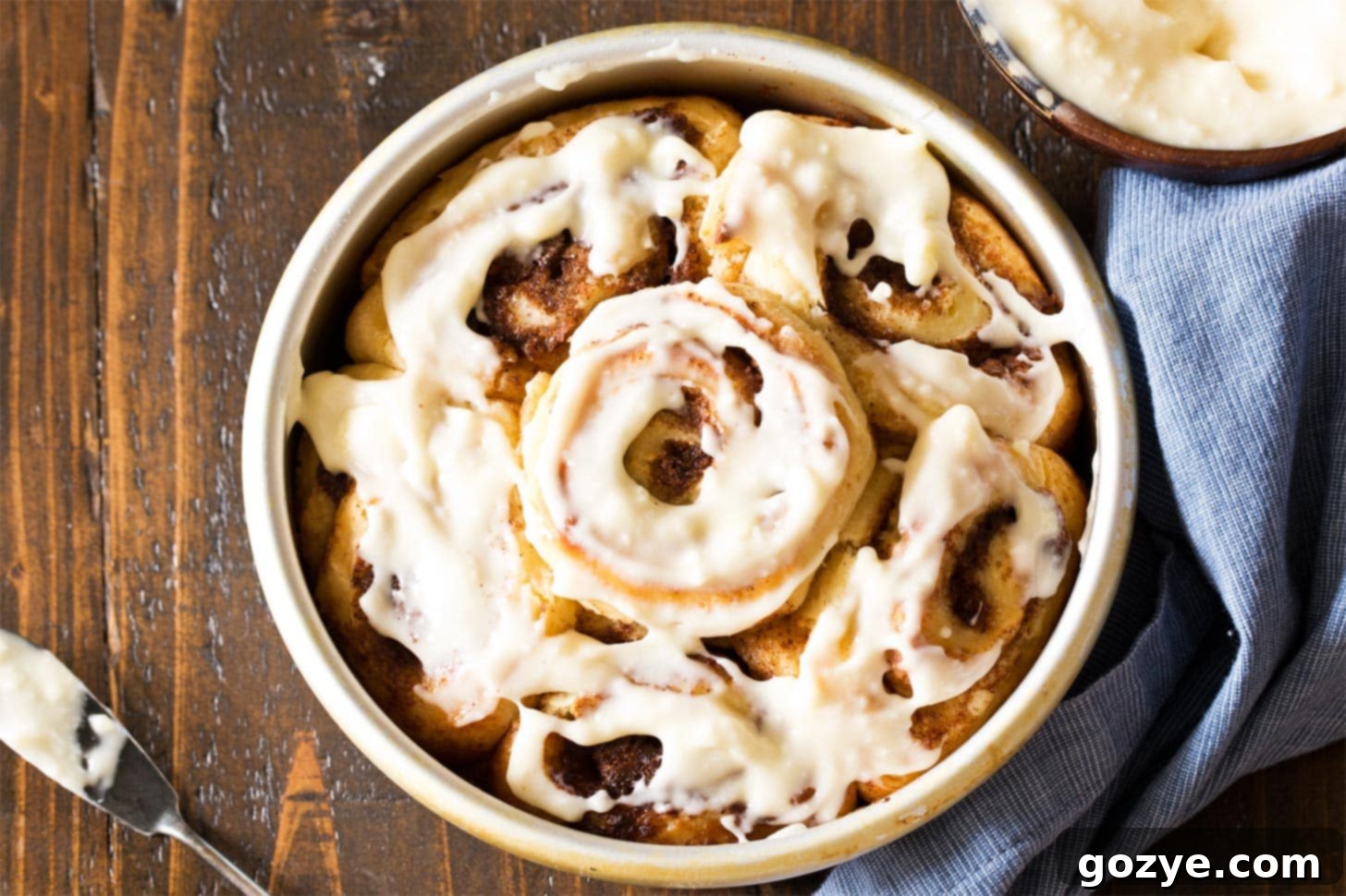 Quick & Cozy Cinnamon Rolls 11 Frosted overnight cinnamon rolls from scratch